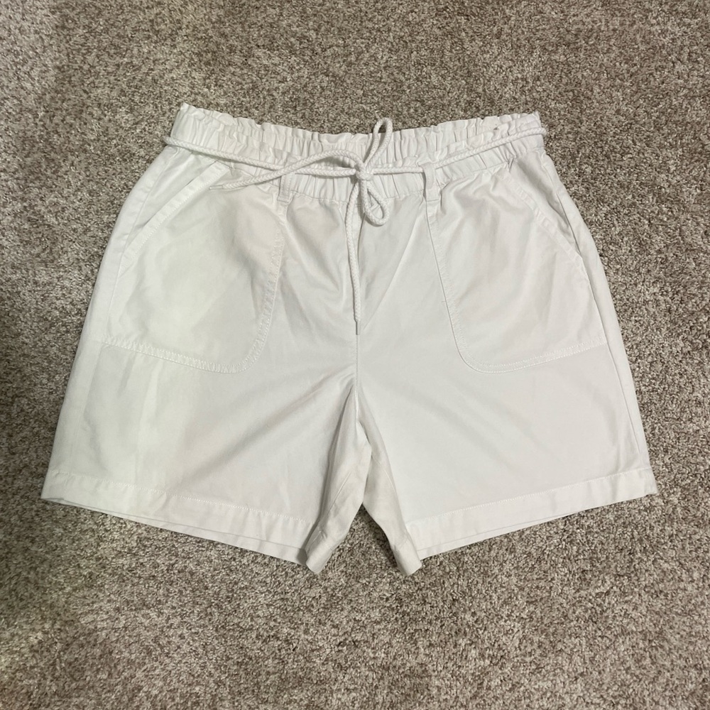 NWT Talbots white shorts with elastic waist. Size medium. 6” inseam